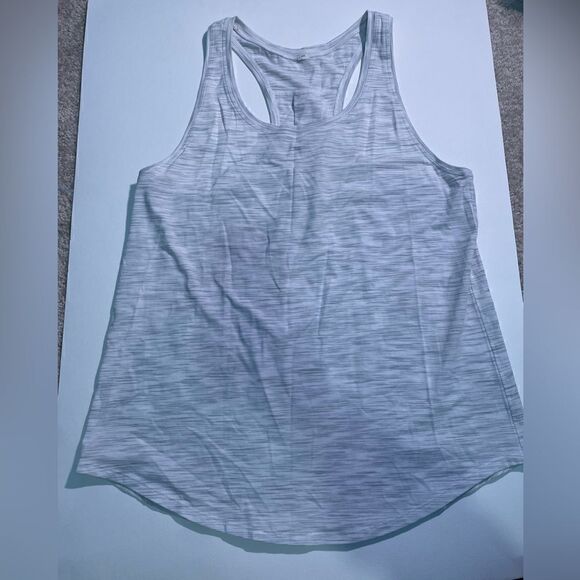Lululemon Love Tank *Pleated
3 Colour Space Dye Ice Grey Alpine White - Picture 3 of 6